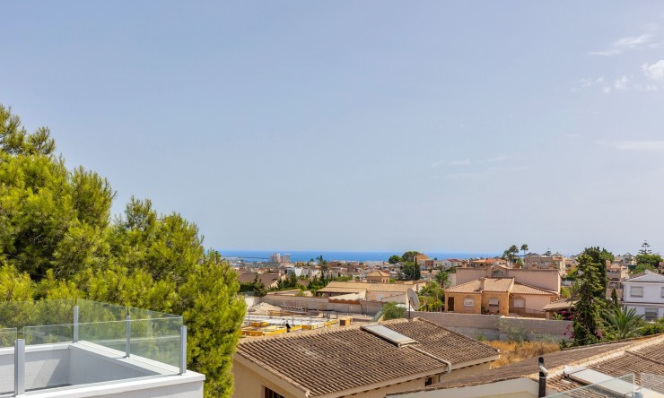 Resale - Villa -
Torrevieja - Los Balcones