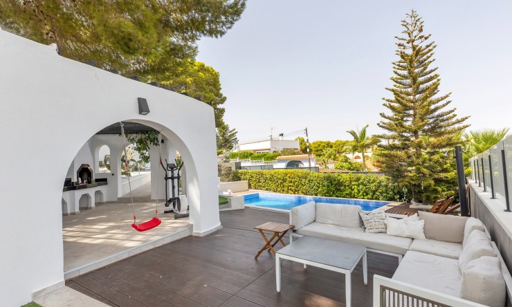 Resale - Villa -
Torrevieja - Los Balcones