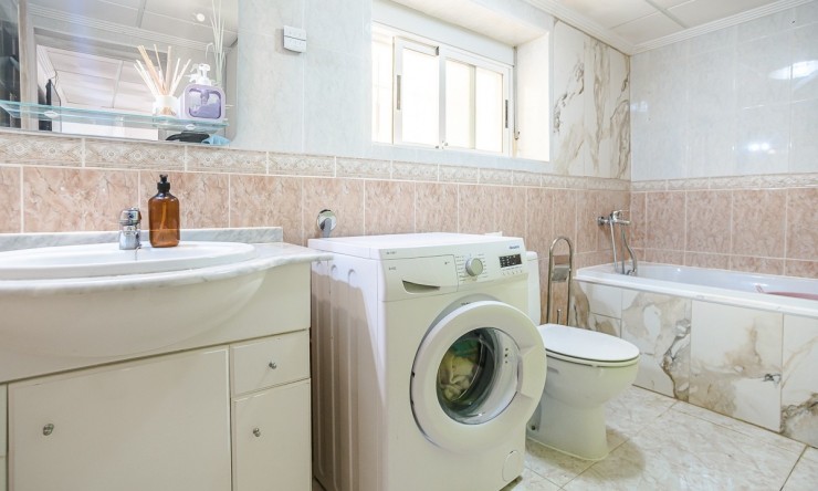 Resale - Villa -
SAN FULGENCIO - urb.la marina