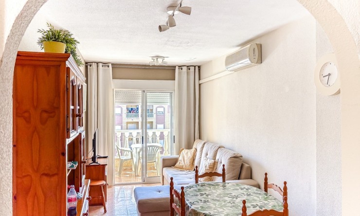 Resale - Apartment -
TORREVIEJA - Parque de las Naciones