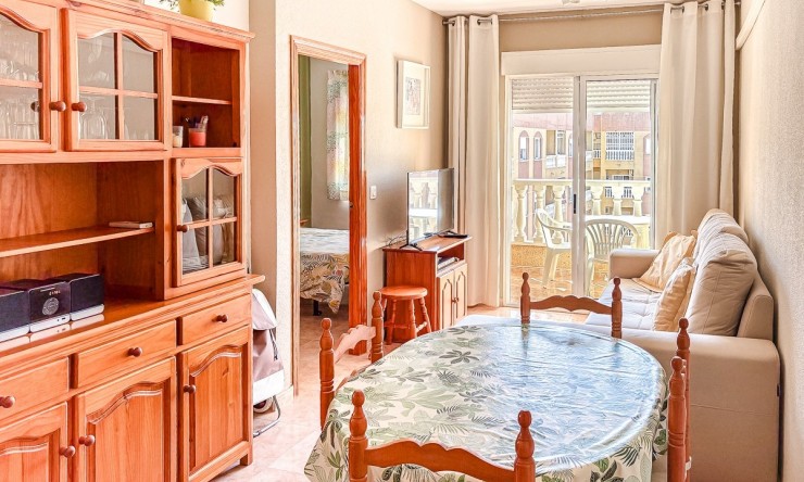 Resale - Apartment -
TORREVIEJA - Parque de las Naciones
