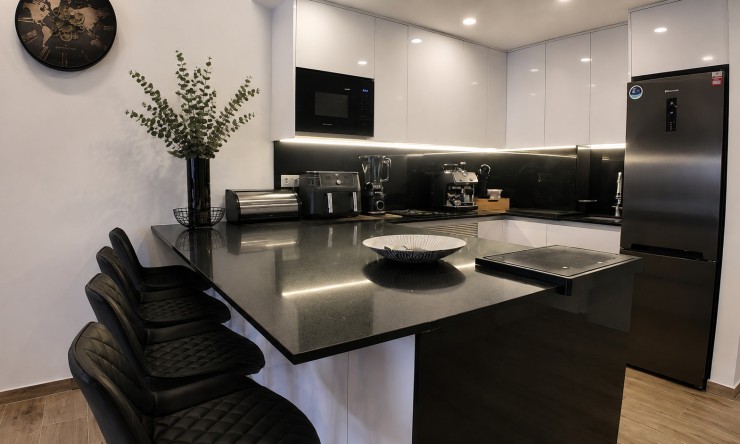 Resale - Penthouse -
ORIHUELA COSTA - VILLAMARTÍN