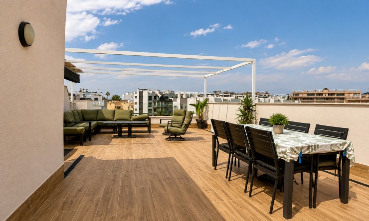 Resale - Penthouse -
ORIHUELA COSTA - VILLAMARTÍN
