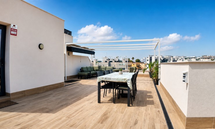 Resale - Penthouse -
ORIHUELA COSTA - VILLAMARTÍN