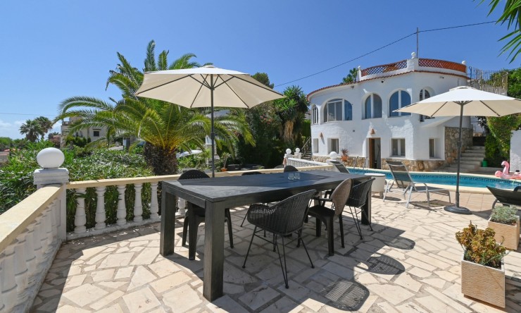 Resale - Villa -
Benissa - Buenavista
