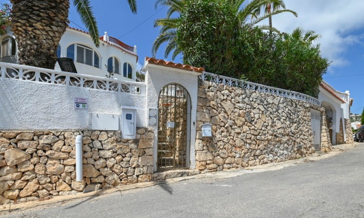 Resale - Villa -
Benissa - Buenavista