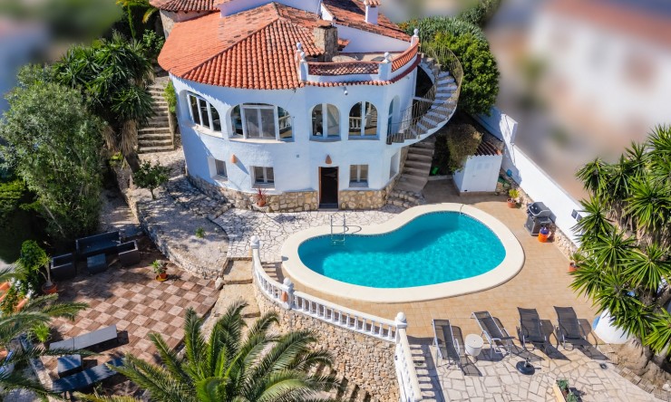 Resale - Villa -
Benissa - Buenavista