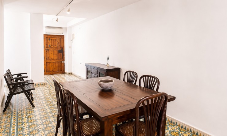 Revente -  -
Altea