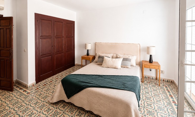 Revente -  -
Altea