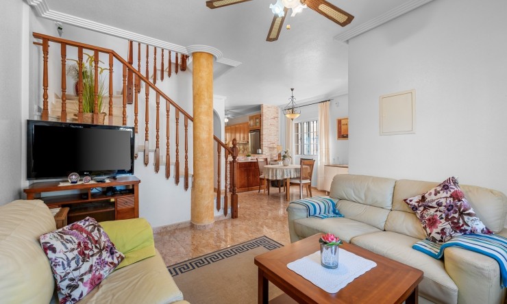 Resale - Villa -
Guardamar del Segura