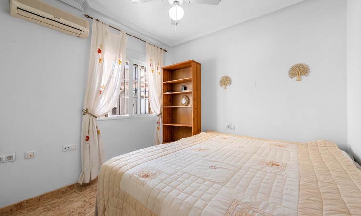 Resale - Villa -
Guardamar del Segura