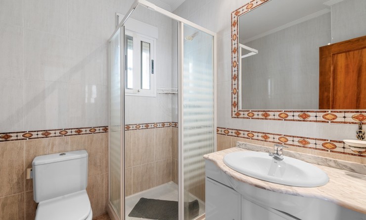 Resale - Villa -
Guardamar del Segura