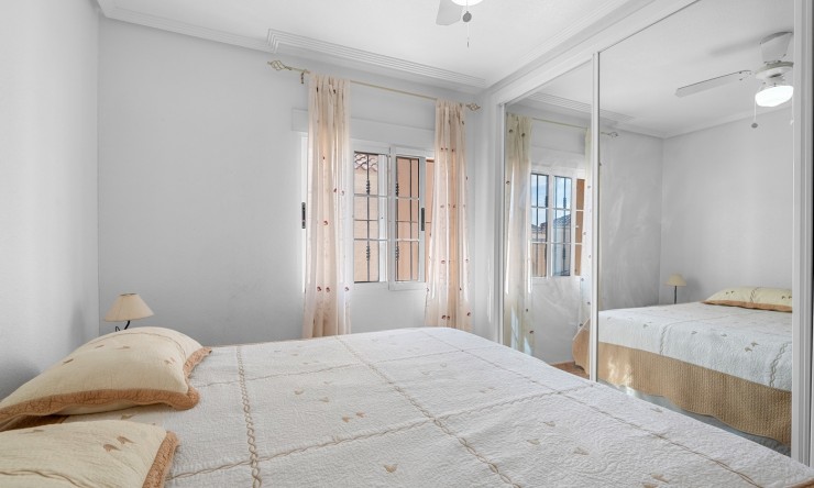 Resale - Villa -
Guardamar del Segura