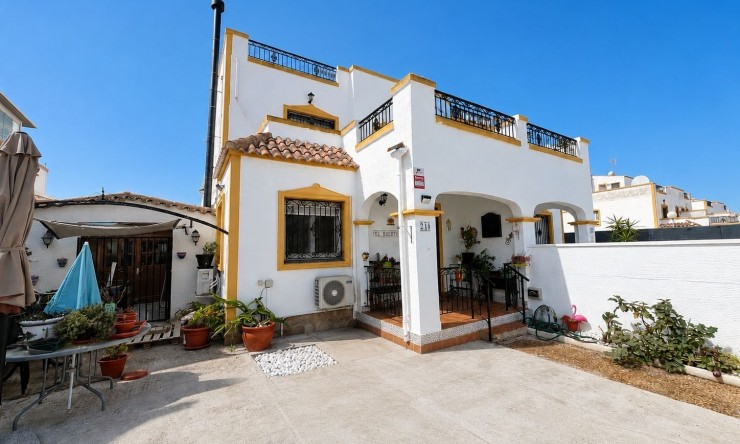 Wiederverkauf - Villa -
VISTABELLA GOLF - Entre Naranjos