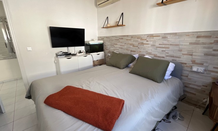 Resale - Villa -
L'Alfàs del Pi - Escandinavia - Cautivador