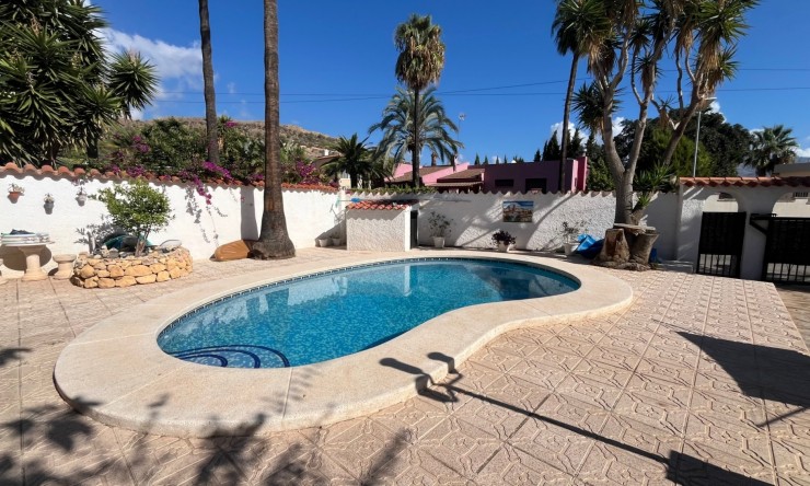 Resale - Villa -
L'Alfàs del Pi - Escandinavia - Cautivador