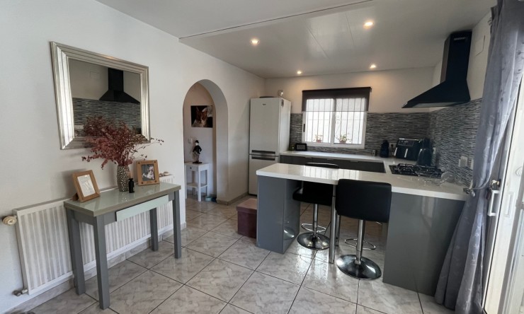 Resale - Villa -
L'Alfàs del Pi - Escandinavia - Cautivador