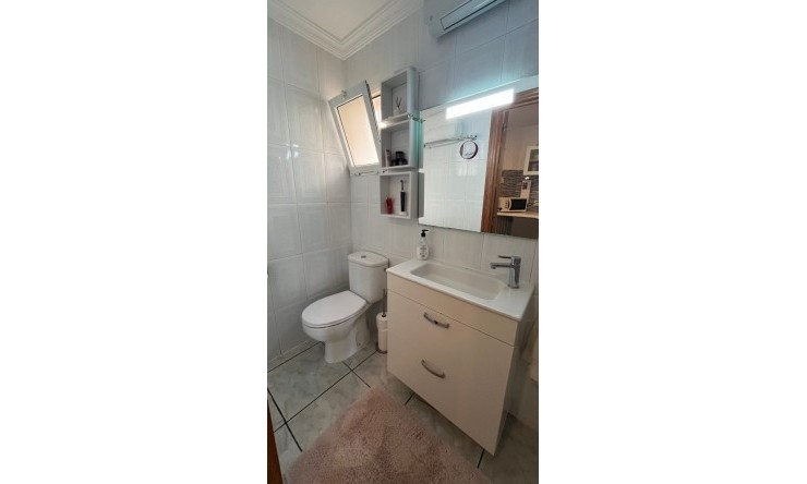 Resale - Villa -
L'Alfàs del Pi - Escandinavia - Cautivador