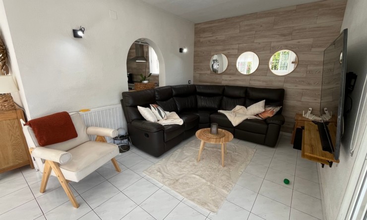 Resale - Villa -
L'Alfàs del Pi - Escandinavia - Cautivador