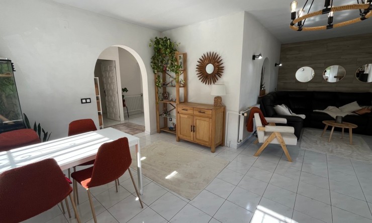 Resale - Villa -
L'Alfàs del Pi - Escandinavia - Cautivador