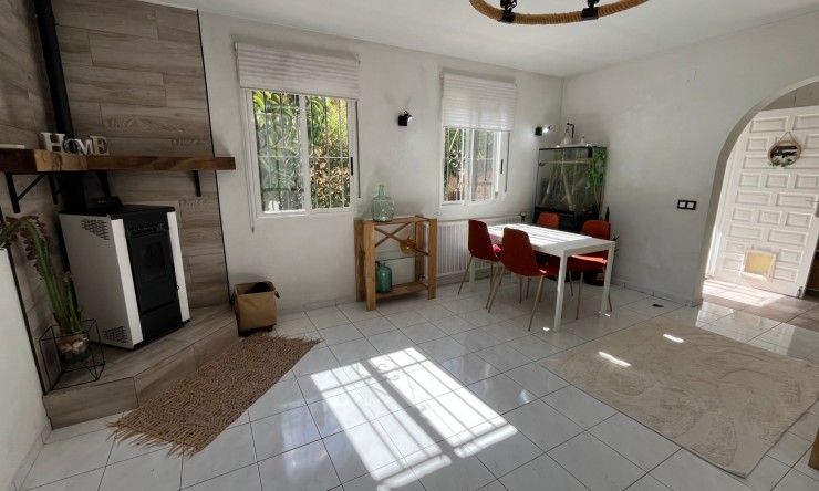 Resale - Villa -
L'Alfàs del Pi - Escandinavia - Cautivador