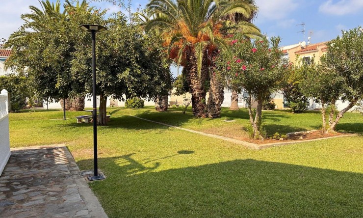 Revente - Appartement -
Orihuela Costa