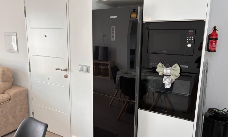 Revente - Appartement -
Orihuela Costa