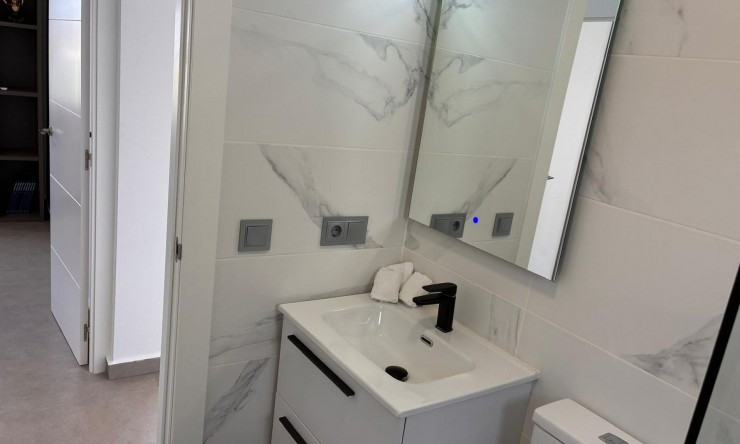 Revente - Appartement -
Orihuela Costa