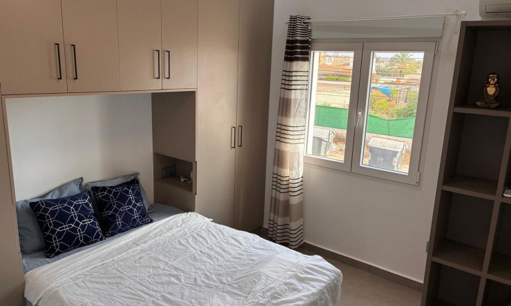 Revente - Appartement -
Orihuela Costa