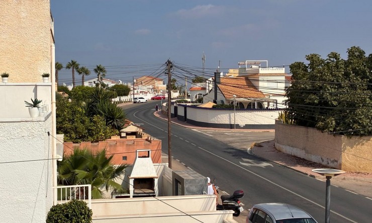 Revente - Appartement -
Orihuela Costa