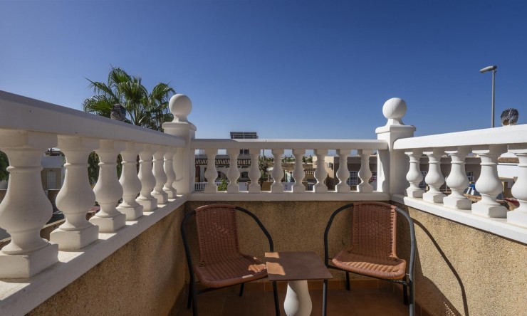 Resale - Townhouse -
Sierra Golf