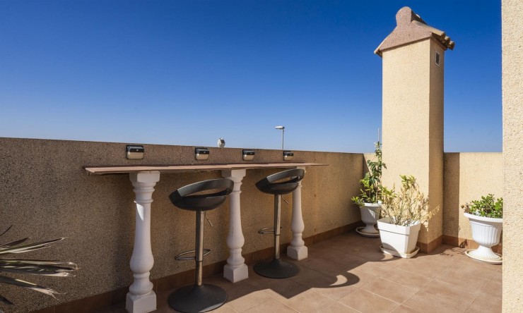 Resale - Townhouse -
Sierra Golf