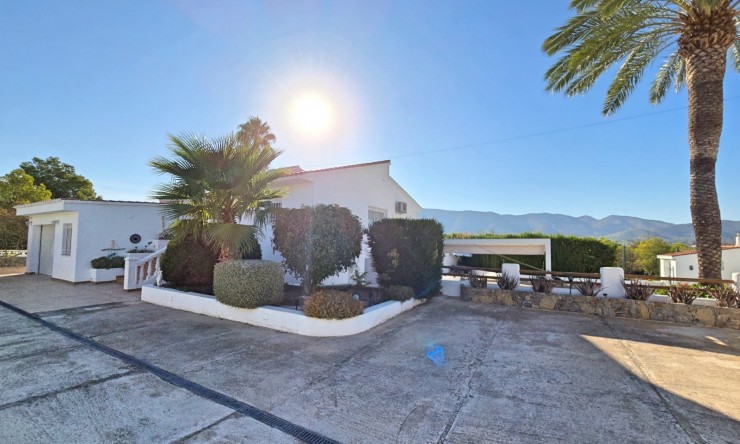 Resale - Villa -
Alfaz del Pi