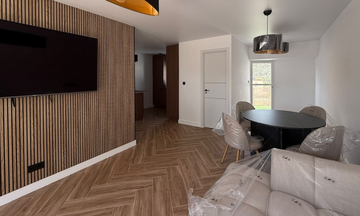Resale - Villa -
La Nucía - Nucia Park