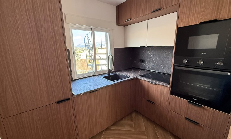 Resale - Villa -
La Nucía - Nucia Park