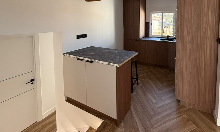 Resale - Villa -
La Nucía - Nucia Park