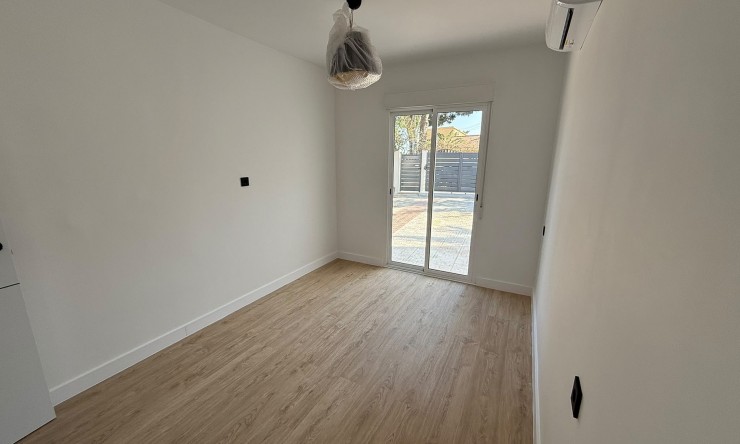 Resale - Villa -
La Nucía - Nucia Park