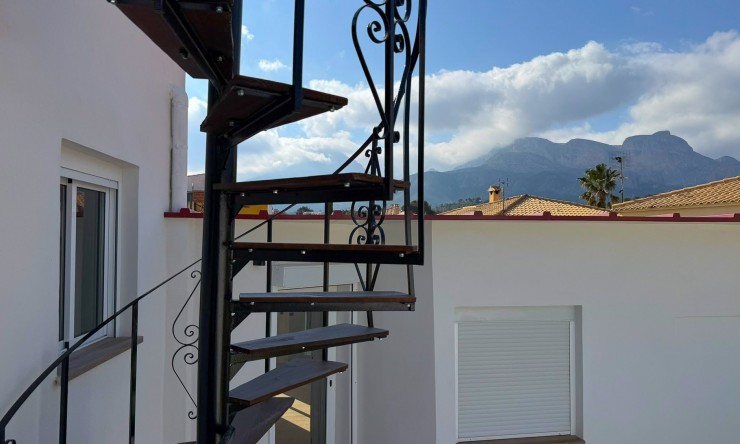 Resale - Villa -
La Nucía - Nucia Park