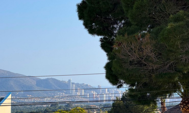 Resale - Villa -
La Nucía - Nucia Park