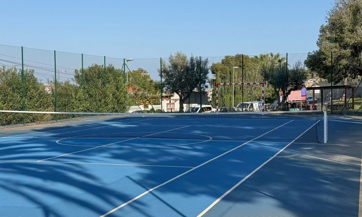 Resale - Villa -
La Nucía - Nucia Park