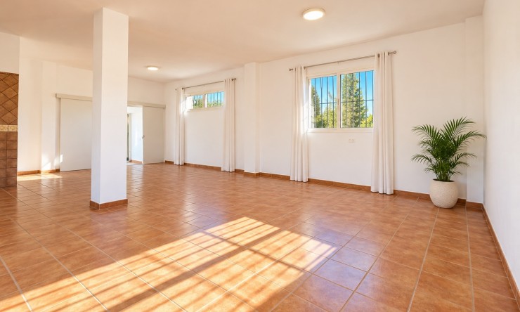 Reventa - Casa de campo -
Altea - Altea La Vella