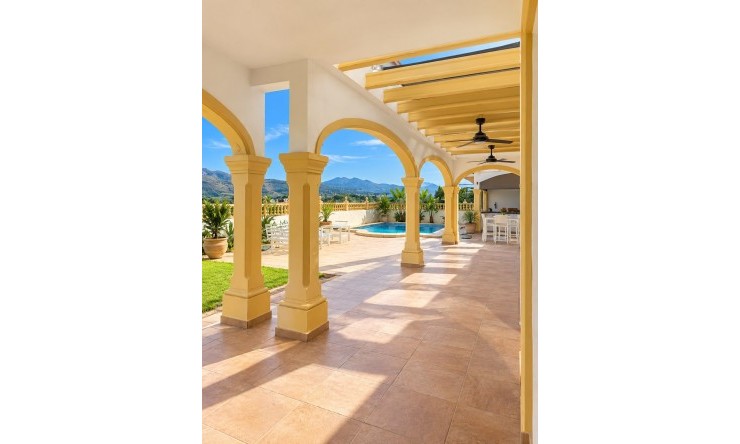 Resale - Villa -
Beniarbeig