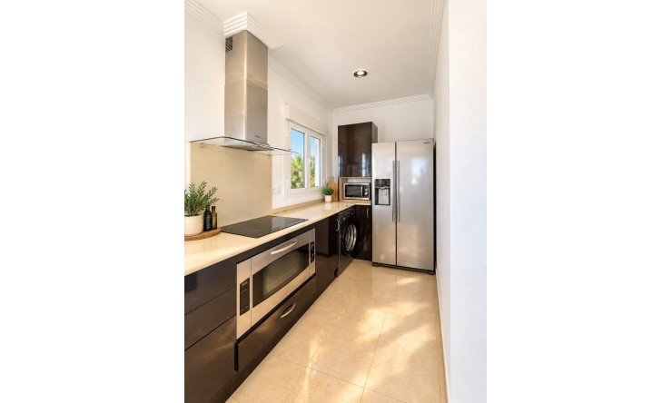 Resale - Villa -
Beniarbeig