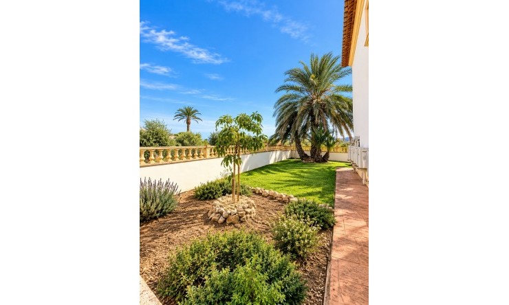 Resale - Villa -
Beniarbeig