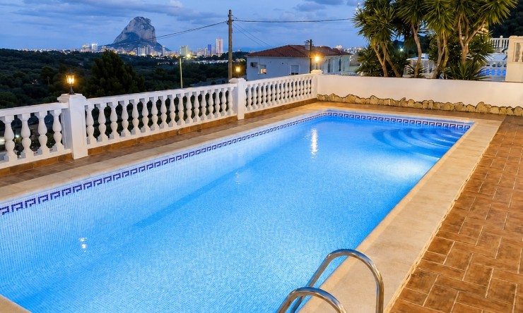 Rynek Wtórny - Willa -
Calpe / Calp - Benicolada - Las Adelfas