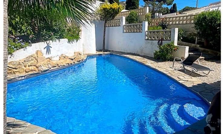Resale - Villa -
Moraira - Paichi
