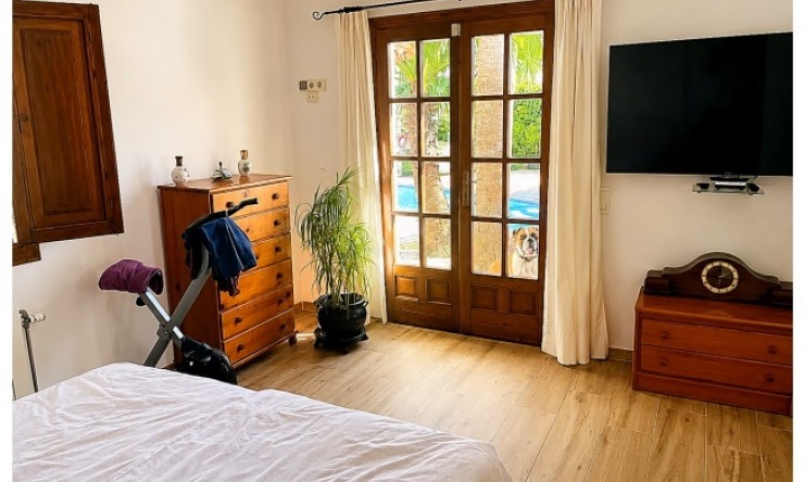 Resale - Villa -
Moraira - Paichi
