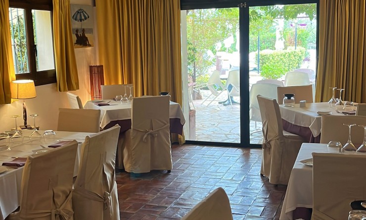 Rynek Wtórny - Restauracja -
Jávea / Xàbia - Montgó - Ermita