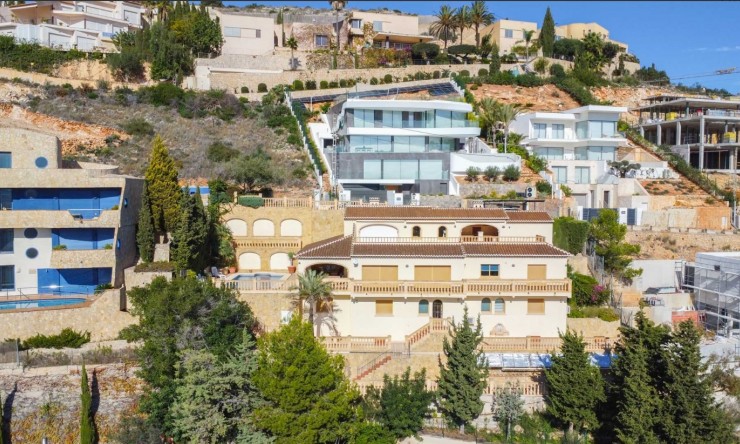 Resale - Villa -
Jávea / Xàbia - Puerto