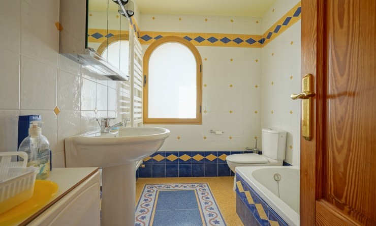 Resale - Villa -
Jávea / Xàbia - Puerto